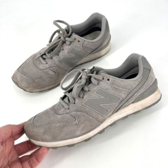 New Balance 696 Classic Women's Running Shoes WL696WPG Gray Suede Size 9 - Picture 1 of 8